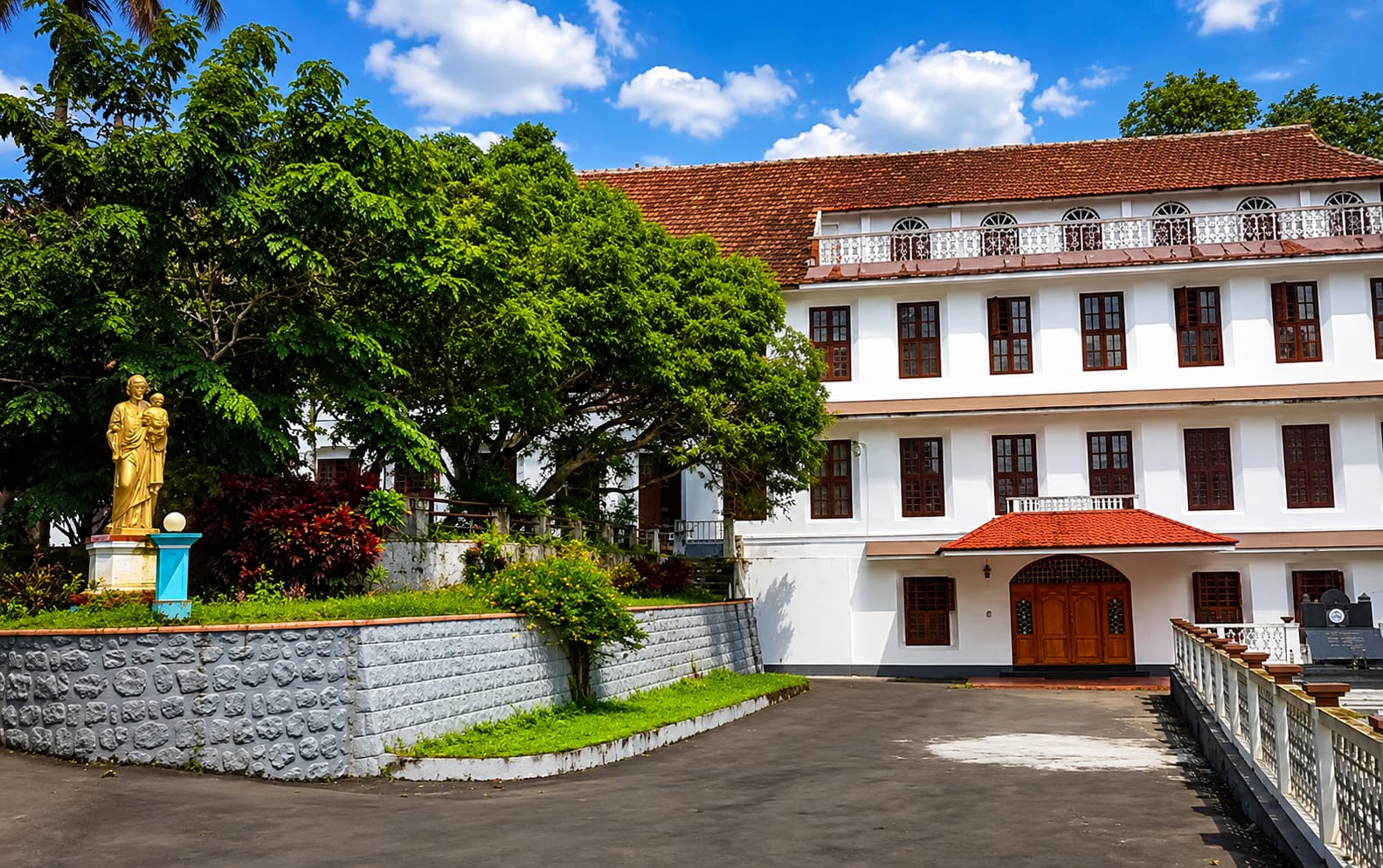 Kurianad – St Anne's Monastery